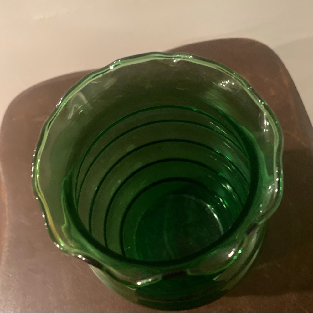 VINTAGE Mid Century 7” Vase Forest Green St Patrick’s Day Anchor Hocking Ribbed - Picture 4 of 8
